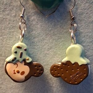 DISNEY MUNCHLINGS EARRINGS MINT ICE CREAM SANDWICHES